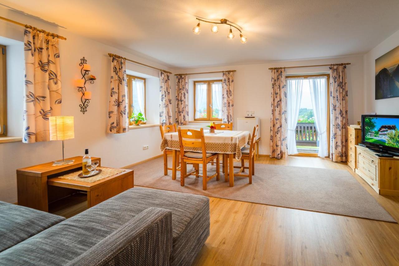 Schmuckhof Bed & Breakfast Siegsdorf Exterior photo