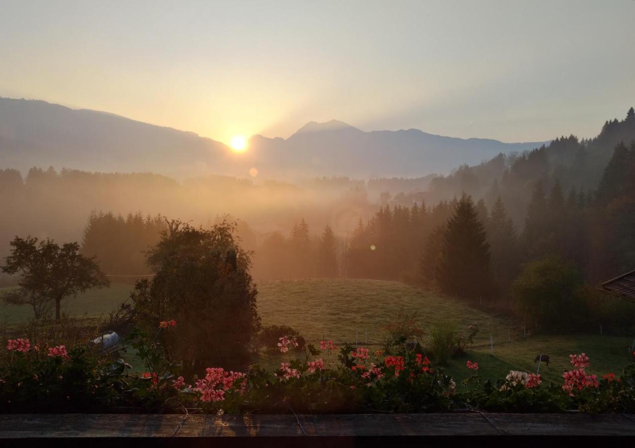Schmuckhof Bed & Breakfast Siegsdorf Exterior photo